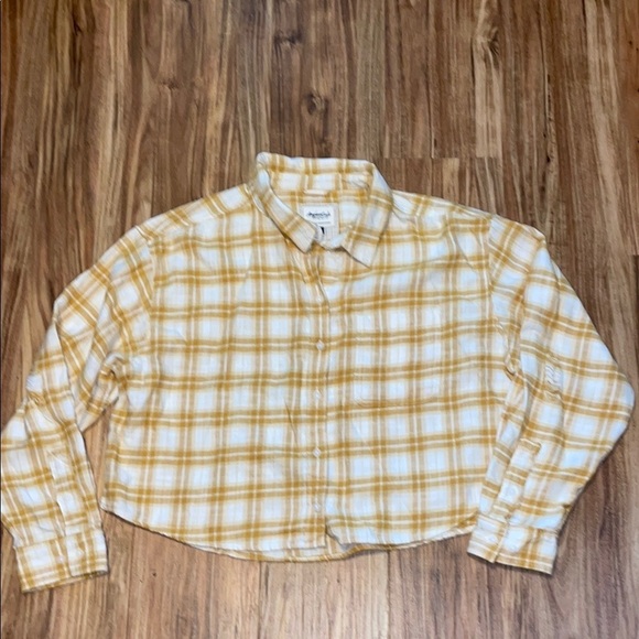 American Eagle women’s XL shirt flannel Yellow tan white Plaid Button-Up - Picture 1 of 8